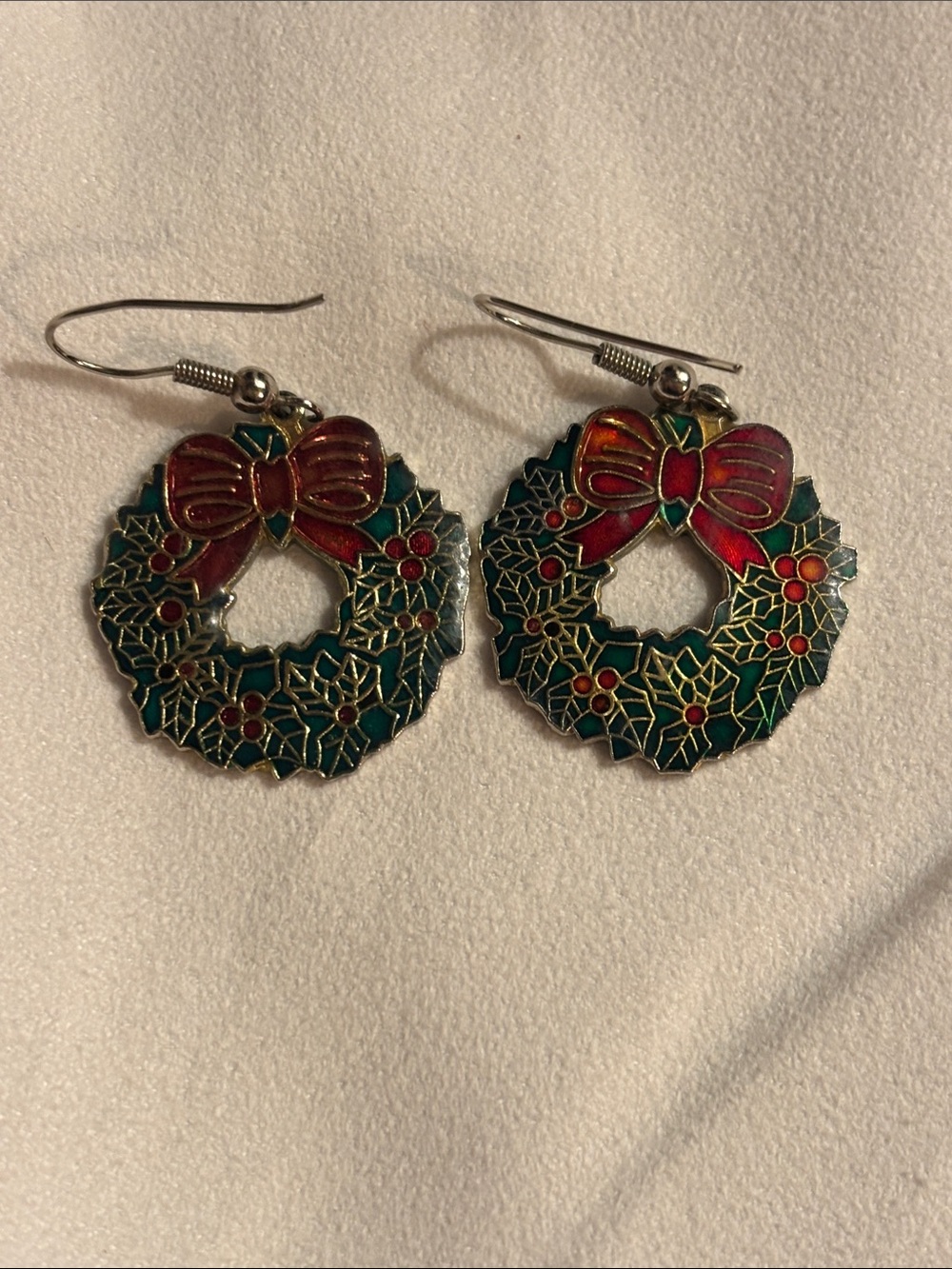 Vintage Festive Green and Red Wreath Drop Earrings - Holiday / Christmas Jewelry